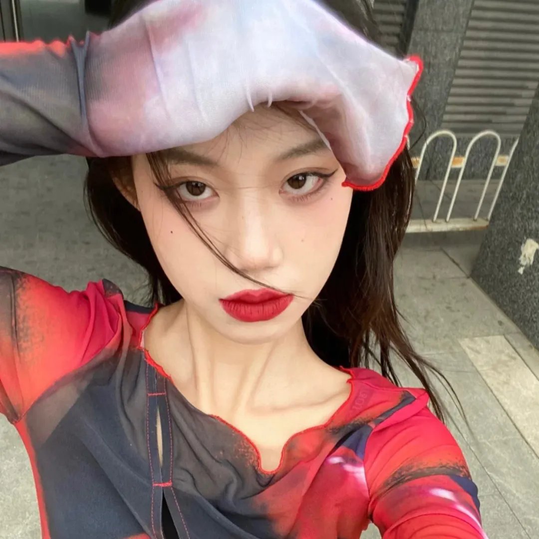 恶女出闸 封面